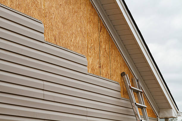 Professional Fiber Cement Siding technician working in Edgewood, MD